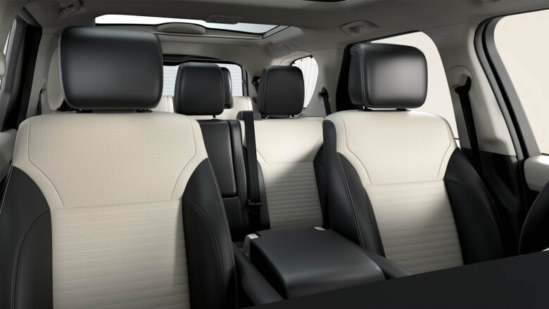 Land Rover Discovery 3.0 D350 Dynamic SE 5dr Auto Diesel Station Wagon